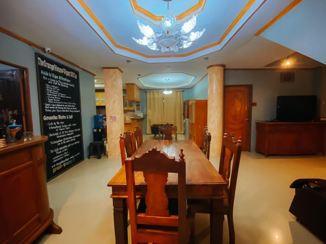 The Orange House - Vigan Villa Экстерьер фото