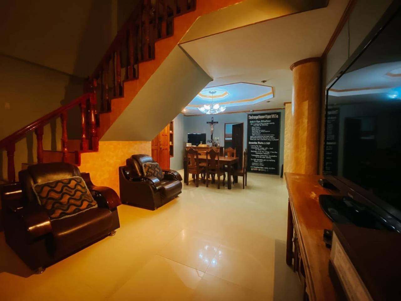 The Orange House - Vigan Villa Экстерьер фото